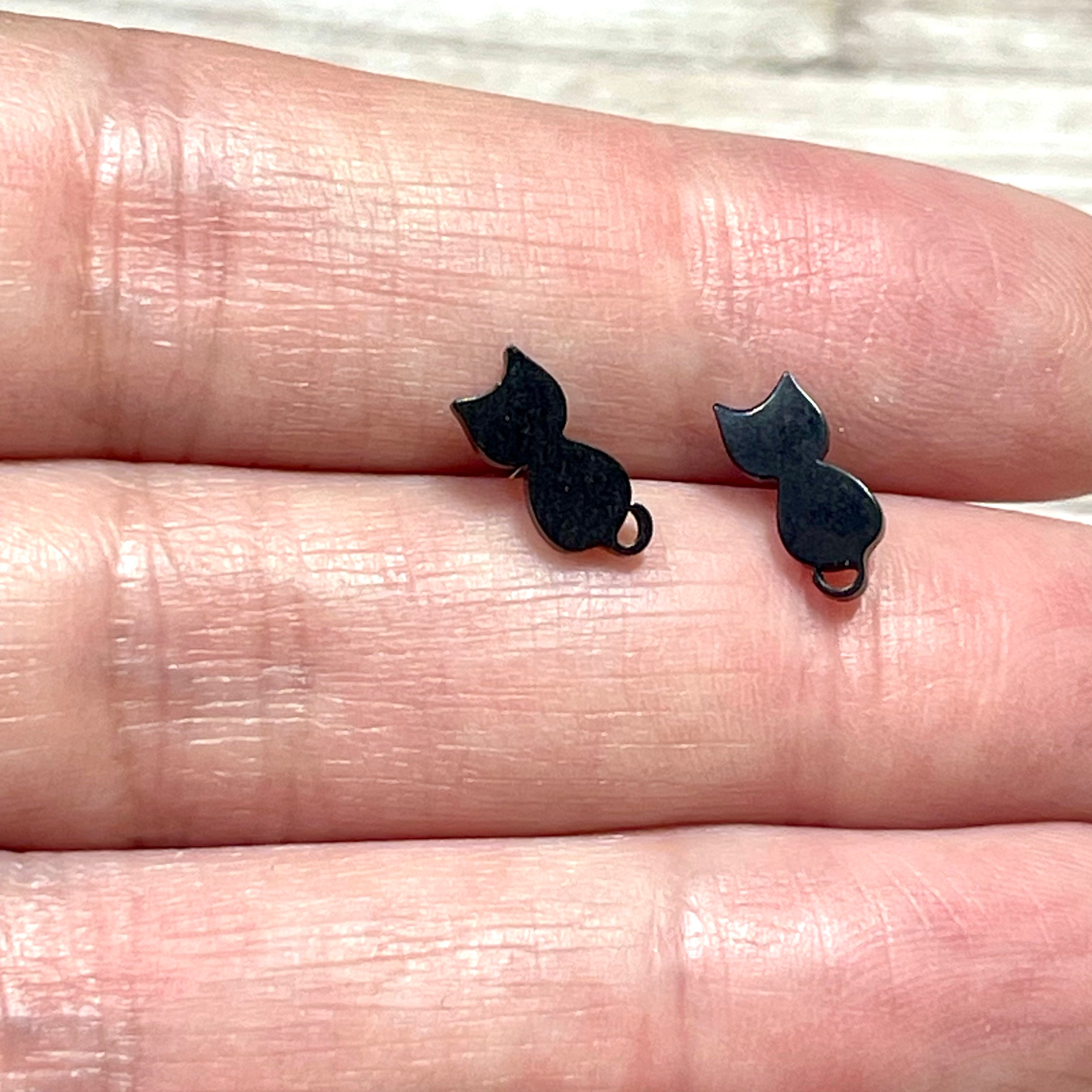 Earrings: Stainless Steel Black Cat Stud Earrings