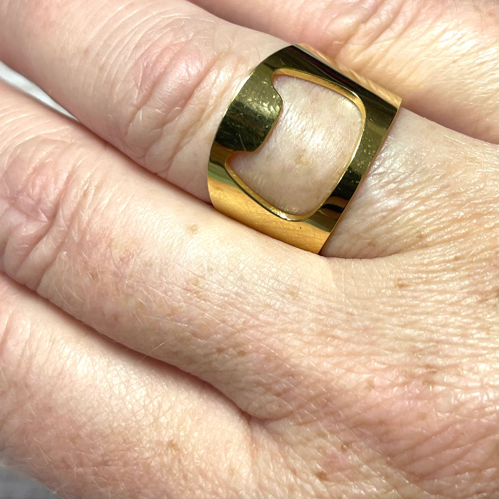 Ring: Stainless Steel Cat Head Ring in Gold, also serves as a bottle opener!